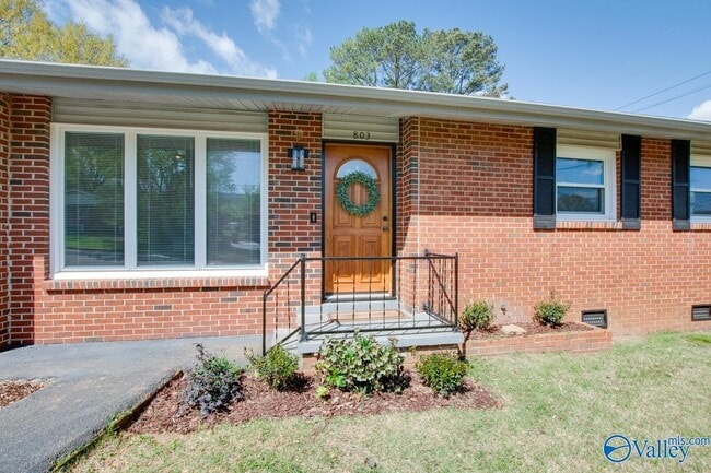 Building Photo - 803 Mead Rd NE