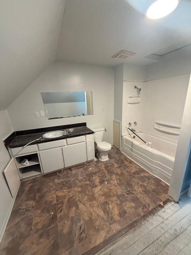 Building Photo - CKJ01