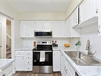 Building Photo - 330 Beulah Cir
