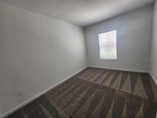 Building Photo - 2628 Armstrong Ave