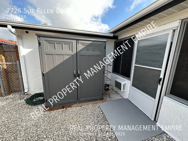 Building Photo - 7726 Sue Ellen Dr
