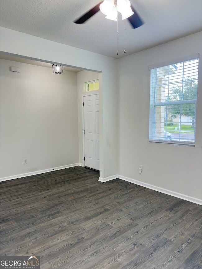 Building Photo - 101 Cedar Breeze Dr