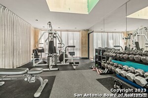 Building Photo - 7701 Wurzbach Rd