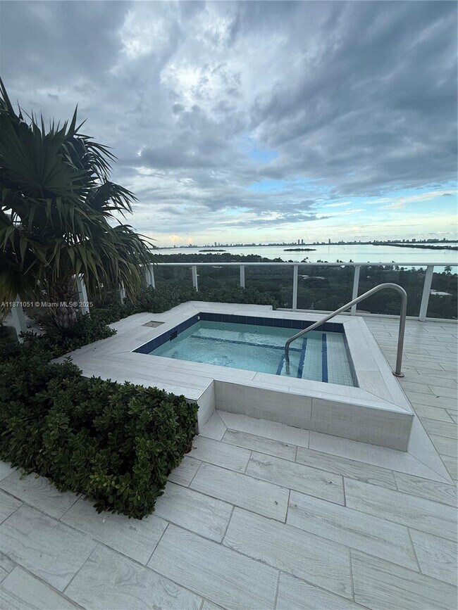 Building Photo - 4250 Biscayne Blvd