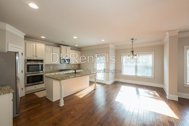 Building Photo - 2766 Hilson Commons