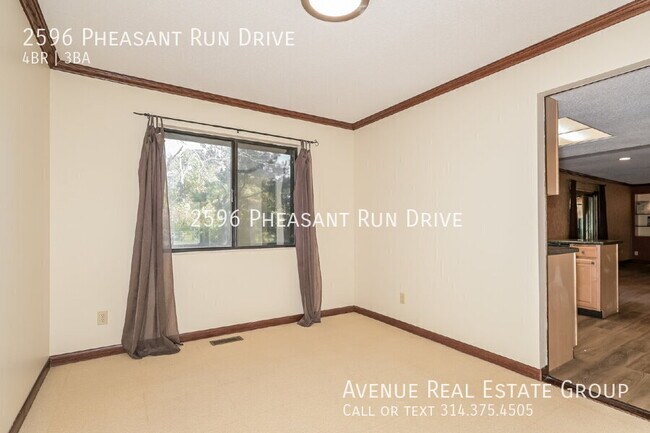 Building Photo - 2596 Pheasant Run Dr