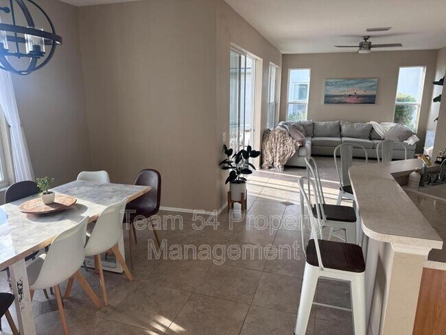 Building Photo - 6323 Sturbridge Ct