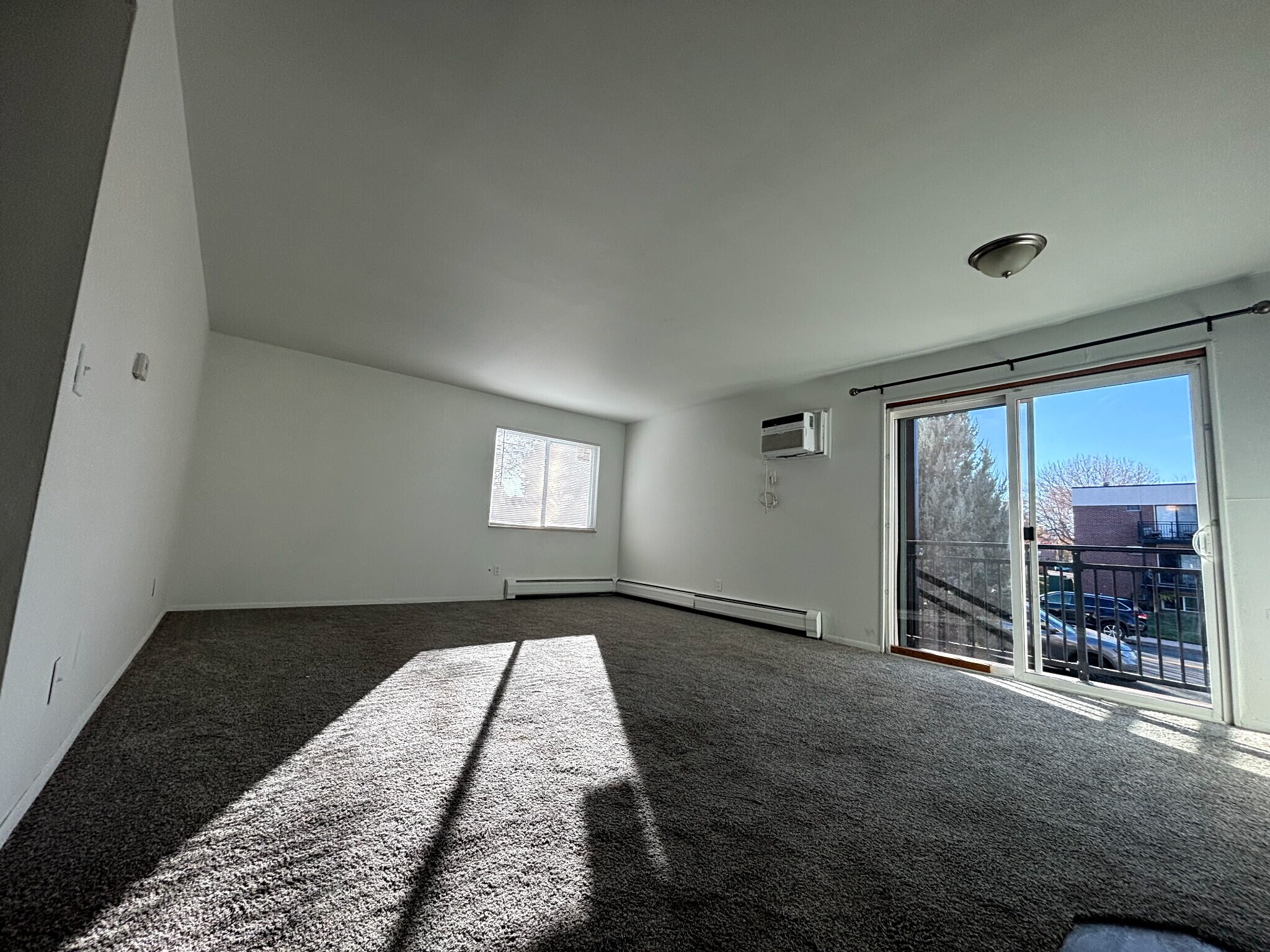 Building Photo - 5995 W Hampden Ave