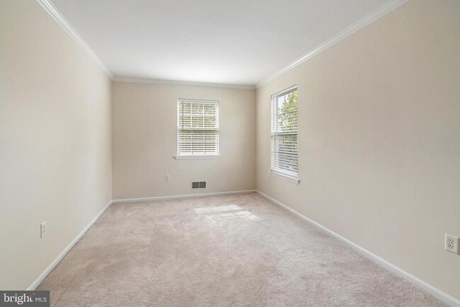 Building Photo - 87 Canal View Dr