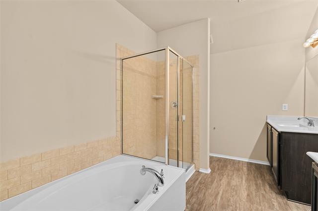 Building Photo - 1313 Honeywood Ln