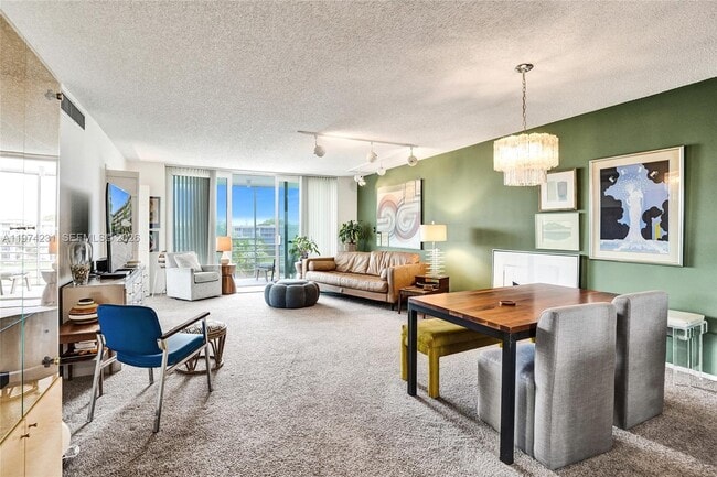 Building Photo - 805 Cypress Blvd