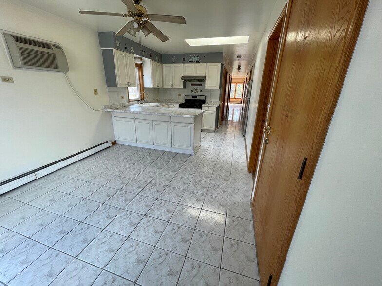 Building Photo - 4205 S Harlem Ave