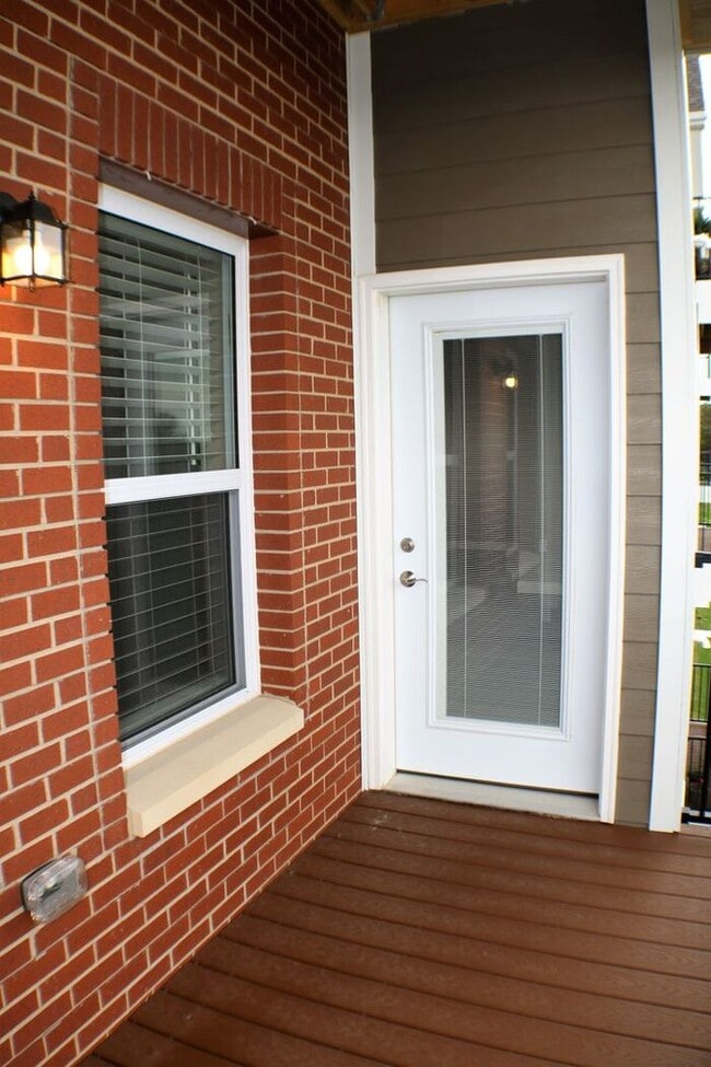 Building Photo - $1,350 | 1 Bedroom, 1 Bathroom Condo | Pet Friendly* | Sublease* | Available For February 1st, 20...