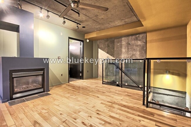 Building Photo - 1 Bed, 2 Bath Condo at Mosaic Apts in the ...