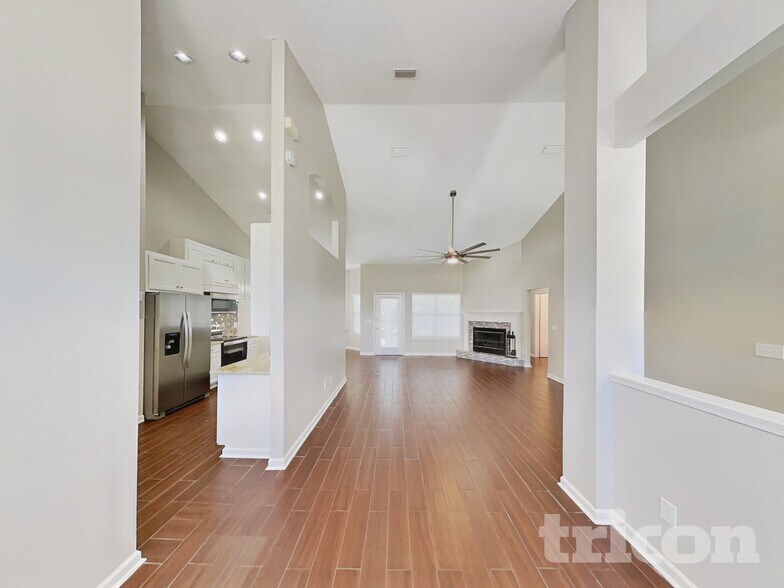Building Photo - 843 Magic Cove Ln