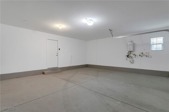 Building Photo - 41 Lomita Heights Dr
