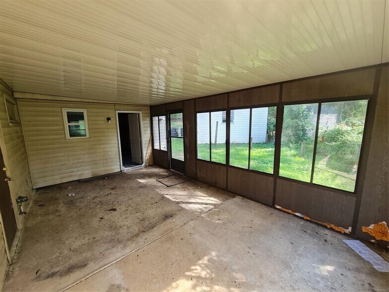 Building Photo - 1102 Jameswood Ct