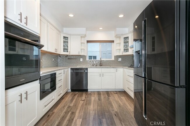 Building Photo - 5353 Corteen Pl