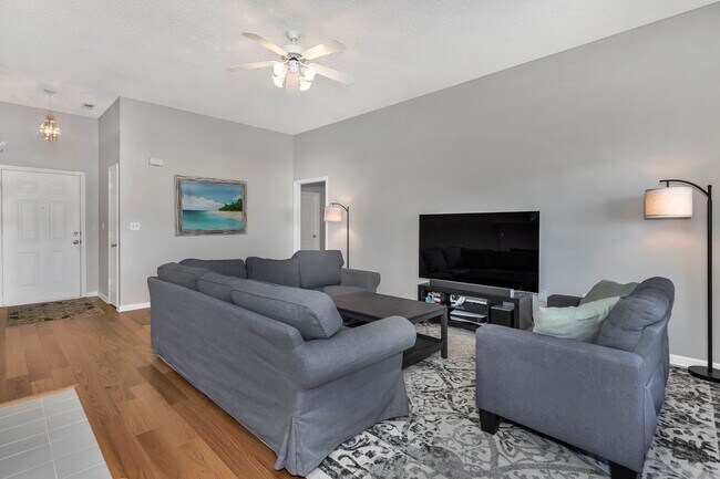 Building Photo - 5981 Vinemont Dr NW