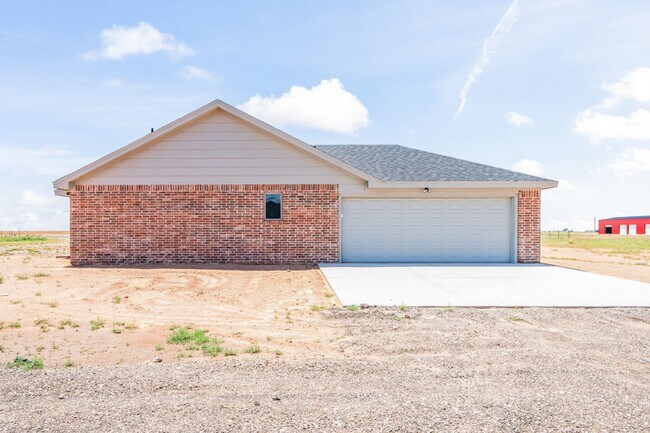 Building Photo - New Construction Home In Slaton ISD!