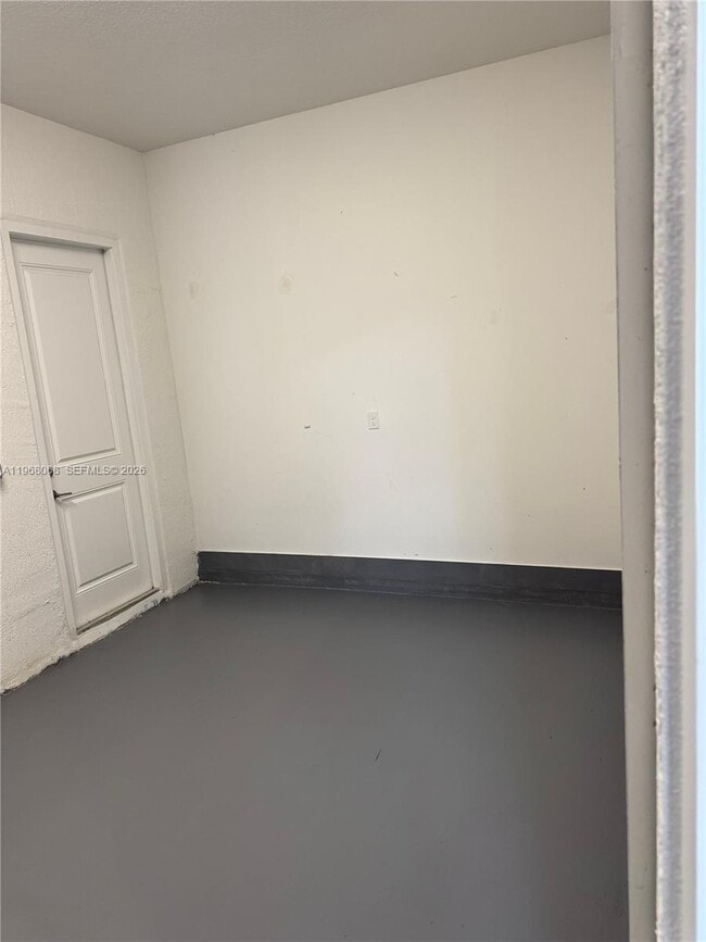 Building Photo - 17355 SW 41st St