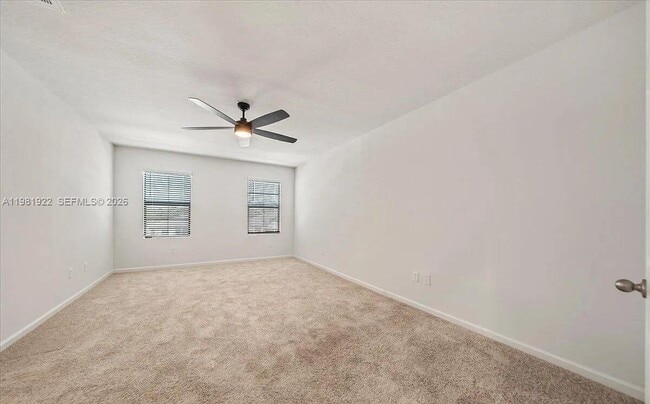 Building Photo - 870 Remington Green Dr SE