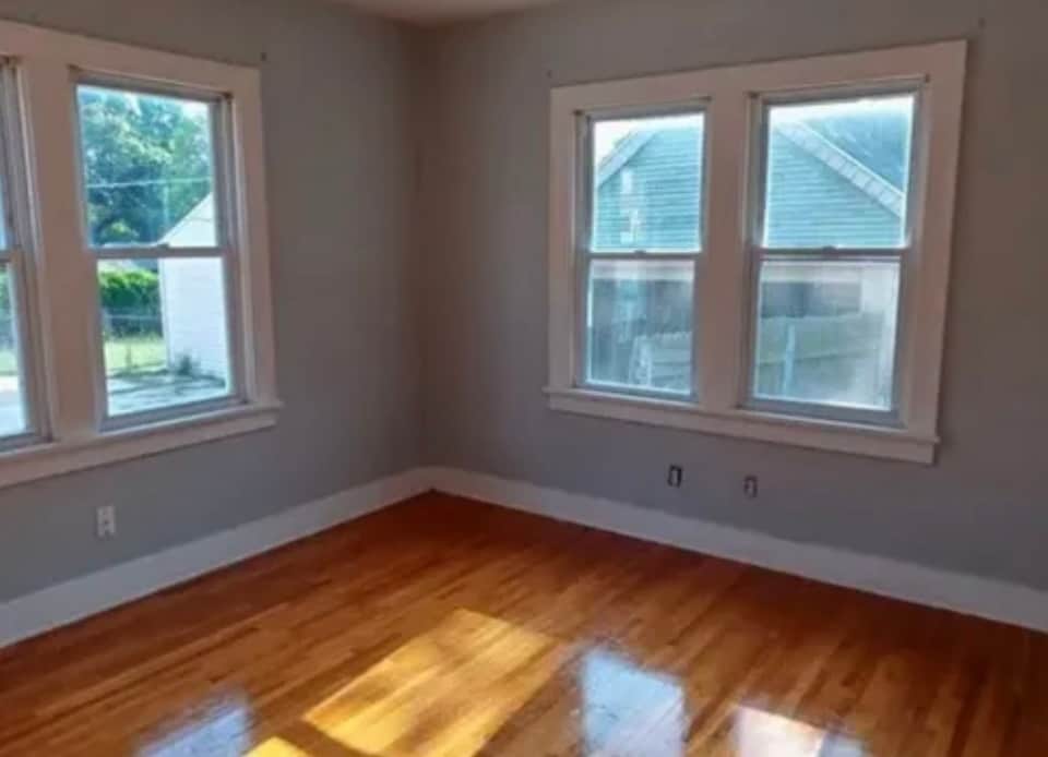 Building Photo - 631 N Fountain St