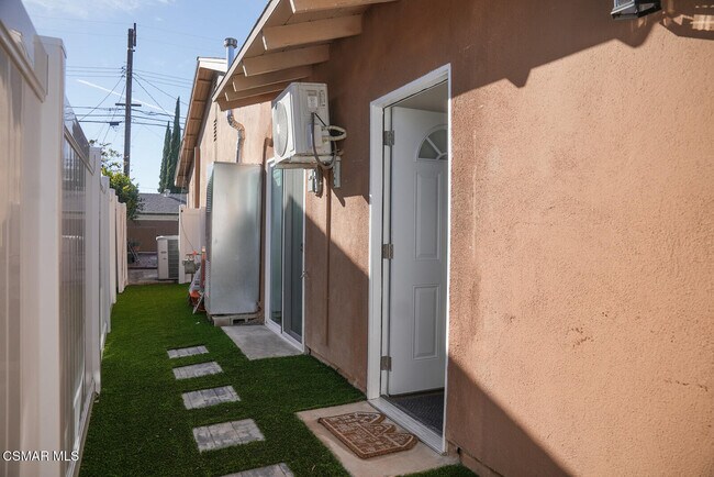 Building Photo - 7817 Nita Ave