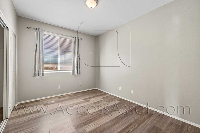 Building Photo - Charming 3 Bed/2 Bath Home In A Desirable ...