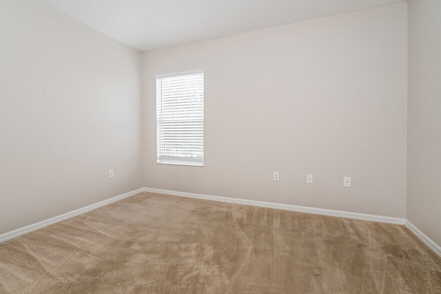 Building Photo - 12504 Evington Point Dr