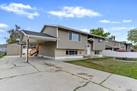 Building Photo - 579 6th St