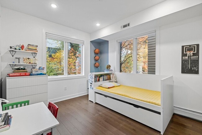 Building Photo - 27 Hackensack Plank Rd