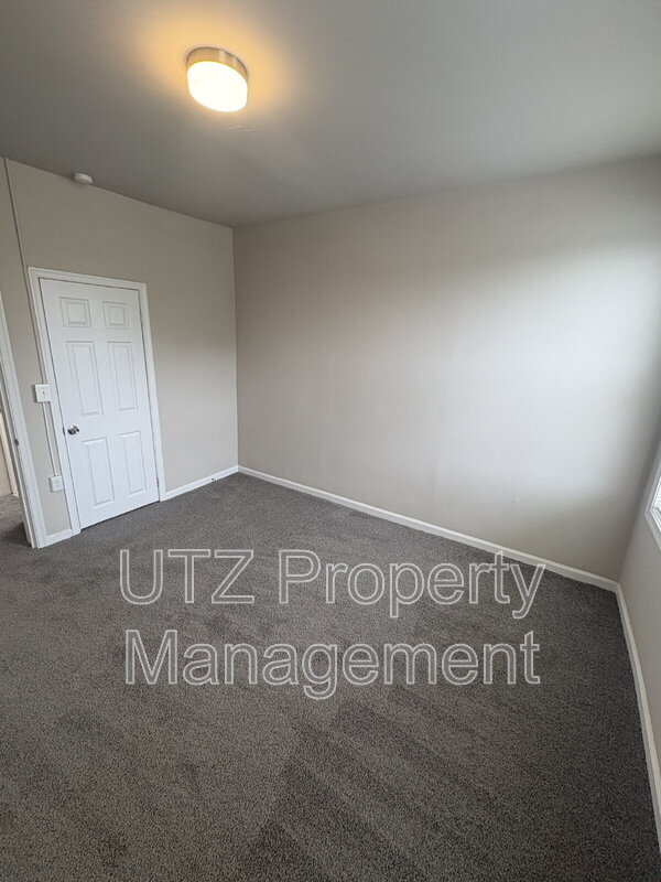 Building Photo - 2213 Belair Rd