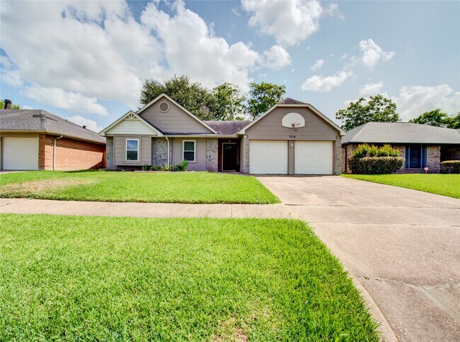 Building Photo - 7114 Buchanan Dr
