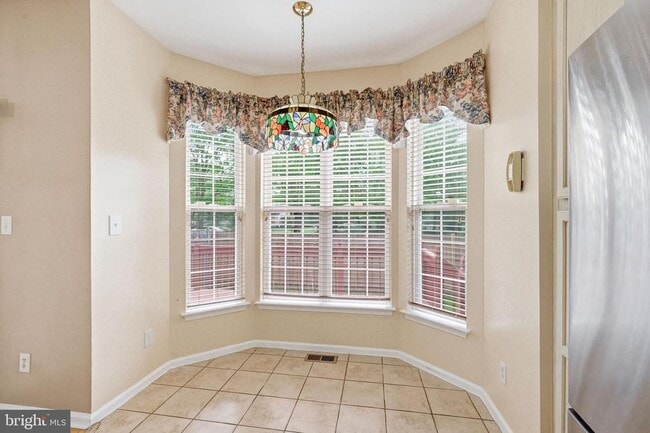 Building Photo - 445 Tuvira Ln