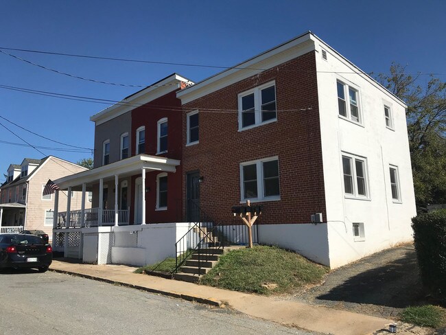 Building Photo - 24 Hamilton Ave