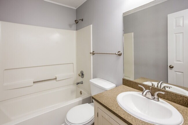 Building Photo - 4235 Highgate Dr