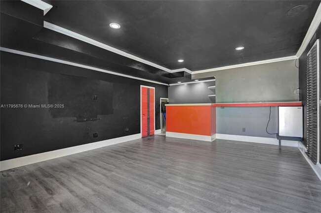 Building Photo - 9240 SW 54th St