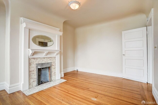 Building Photo - 1342 11th Ave
