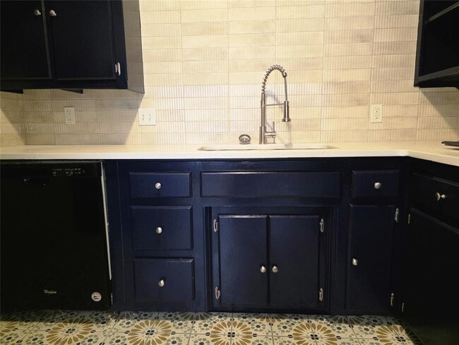 Building Photo - 1725 NW 18th St