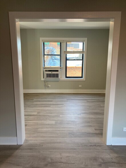 Building Photo - 372 Hazel Ave