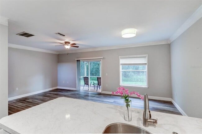 Building Photo - 16305 Fairford Palms Ct