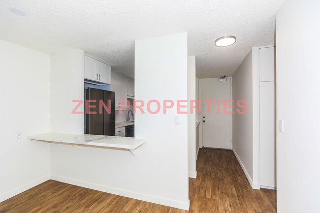 Building Photo - a 2 bedroom, 1.5 bath condo for rent at Ka...