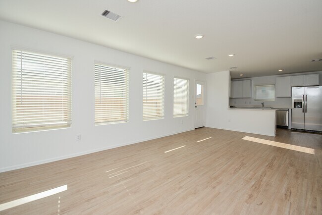 Building Photo - 26811 Urraca Dr