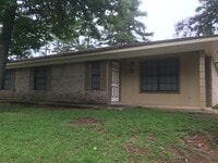 Building Photo - 2005 Seabiscuit