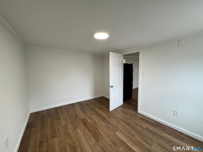 Building Photo - 81 Springdale Ave