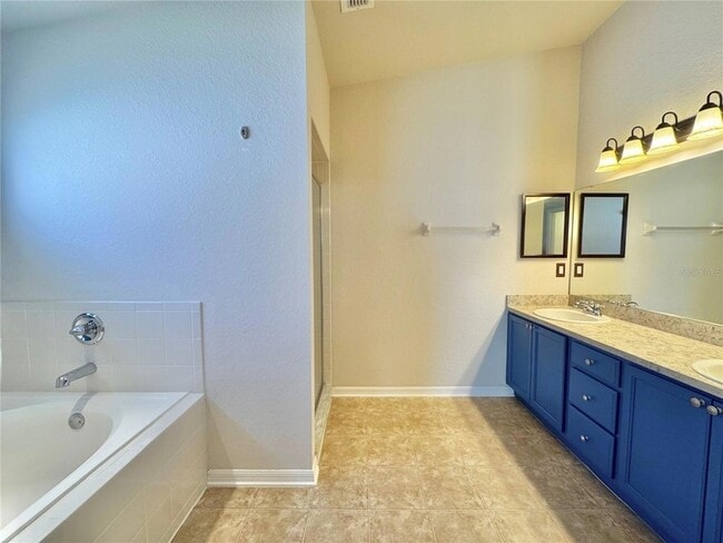 Building Photo - 4741 Mandolin Loop