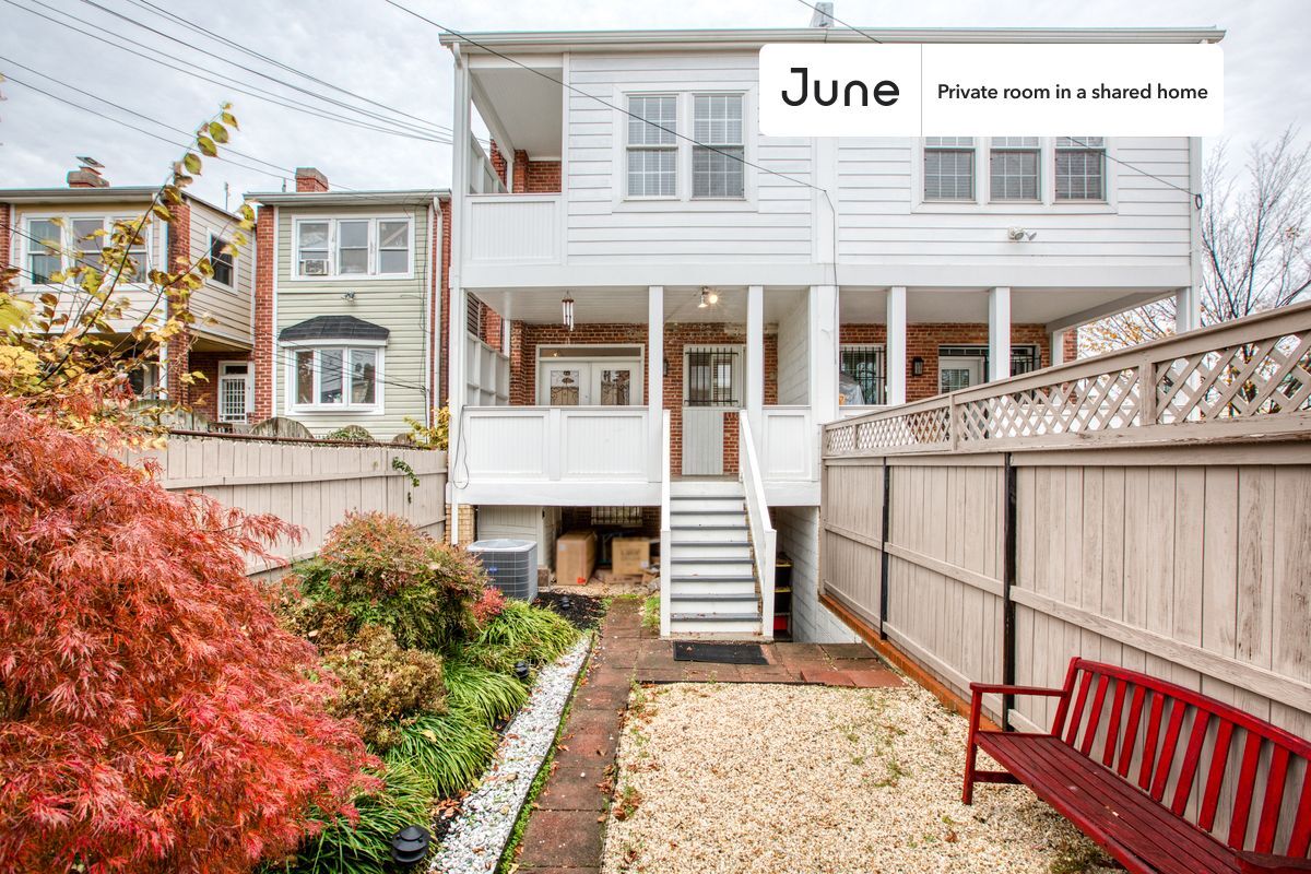 Building Photo - Room in Shared 3 bed/2 bath home in Capitol Hill