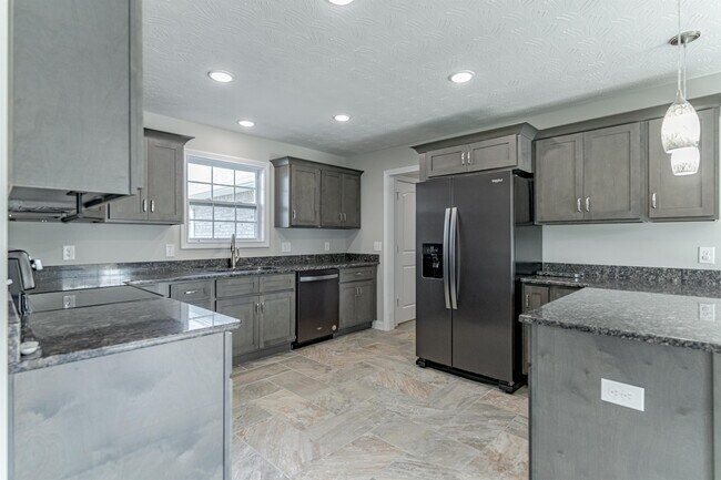 Building Photo - 616 Tristan Ln