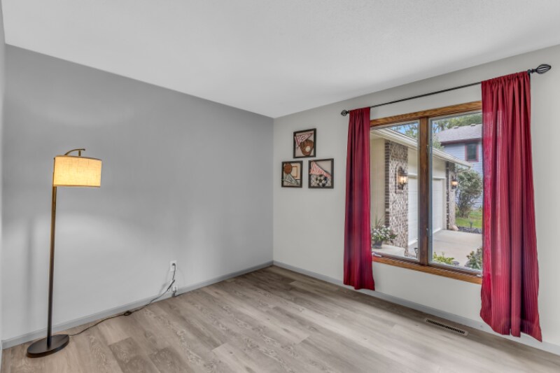 Building Photo - 1227 Flicker Cir